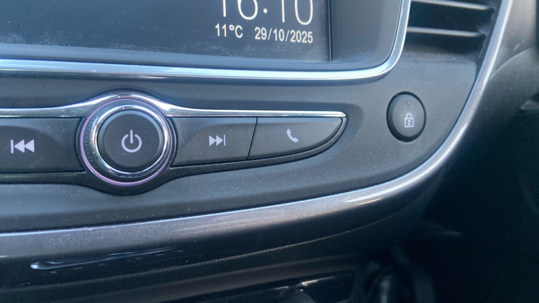 Vauxhall Crossland X 1.2T [110] Elite 5dr [Start Stop] Auto Petrol Hatchback